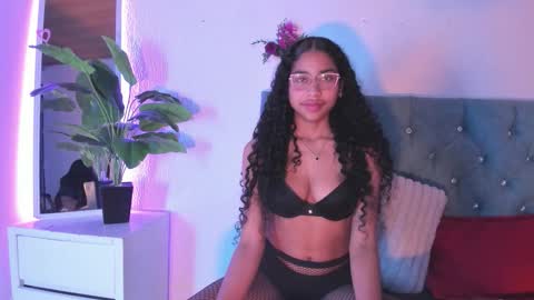 Ema Fox online show from March 10, 6:04 pm