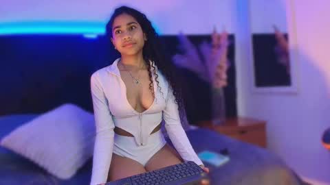 Ema Fox online show from March 17, 6:07 am