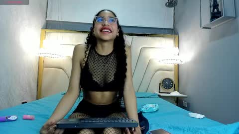 Ema Fox online show from March 31, 6:43 am