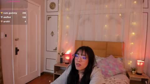 Emma online show from August 6, 6:45 am