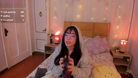 Emma online show from August 6, 10:03 am