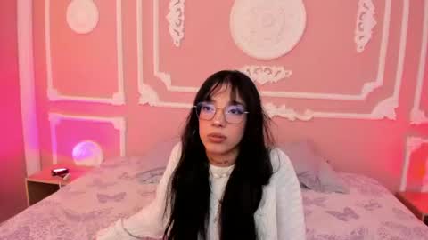 Emma online show from August 7, 2:00 am