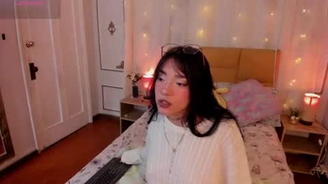 Emma online show from August 7, 3:28 am