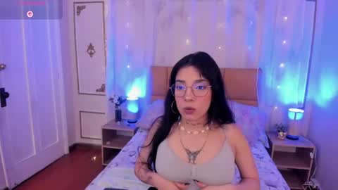 Emma online show from August 8, 3:39 am