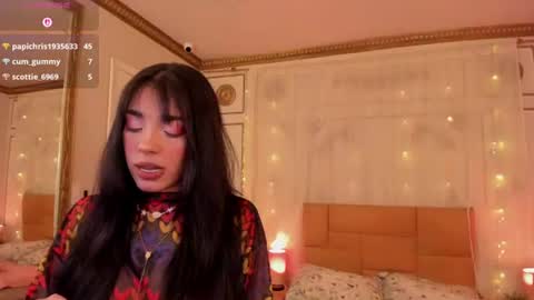 Emma online show from August 12, 5:43 am