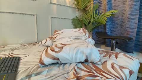 eman_wave online show from August 13, 10:35 pm