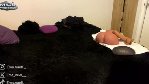 emanuell___ online show from August 5, 6:00 am