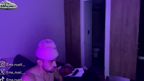 emanuell___ online show from August 7, 2:11 am