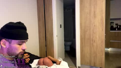 emanuell___ online show from August 9, 2:34 am