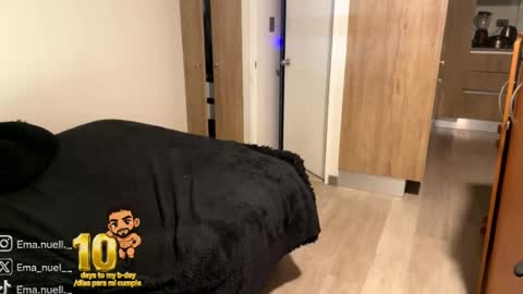 emanuell___ online show from August 9, 11:17 pm