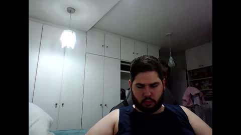 embarrassed_str8_3incher online show from April 28, 12:32 am