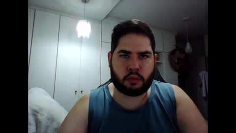 embarrassed_str8_3incher online show from April 28, 11:18 pm
