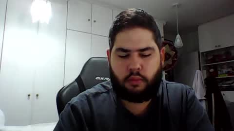 embarrassed_str8_3incher online show from July 11, 11:44 pm