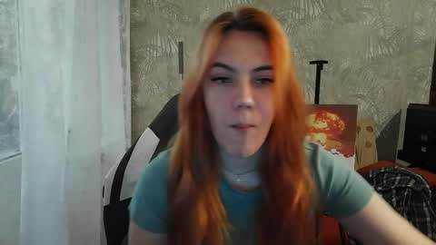 ember__fox online show from May 27, 9:44 am