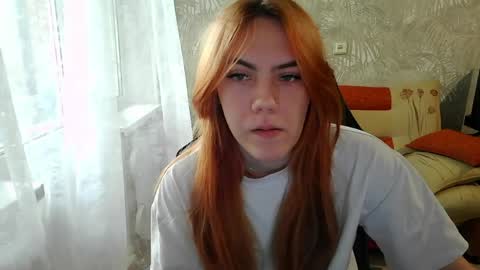 ember__fox online show from May 30, 10:06 am