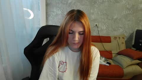ember__fox online show from June 2, 11:24 am