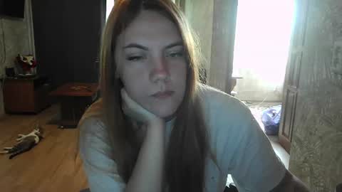 ember__fox online show from June 22, 7:20 am