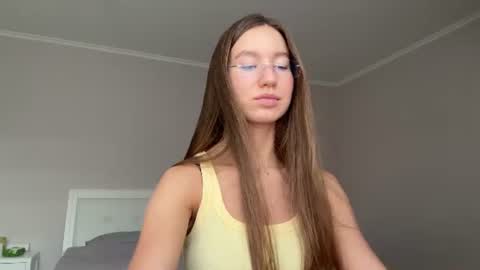 Alina online show from August 4, 4:15 pm
