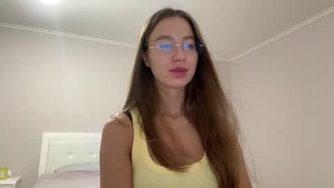 Alina online show from August 5, 9:35 pm