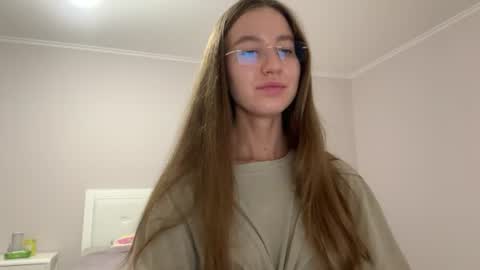 Alina online show from August 11, 9:39 pm