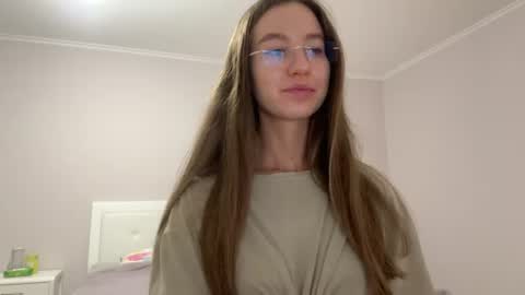 Alina online show from August 11, 10:45 pm