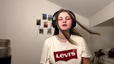 Emily online show from August 13, 10:18 am