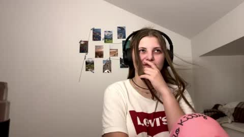 Emily online show from August 13, 11:24 am