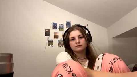 Emily online show from August 13, 12:30 pm