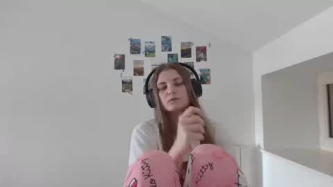 Emily online show from August 15, 12:09 pm