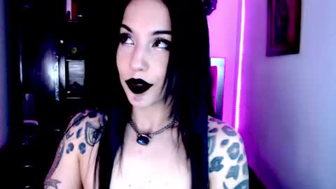 Emerald Black online show from July 24, 9:01 am
