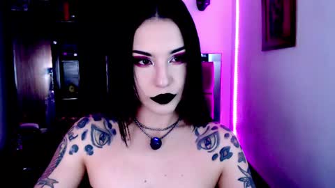 Emerald Black online show from July 28, 8:42 am