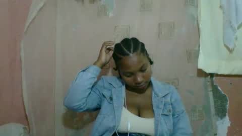 emelda online show from February 21, 6:50 pm