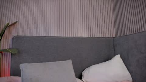 emelie_89 online show from September 3, 5:05 pm