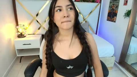 Emily  online show from August 13, 9:34 am