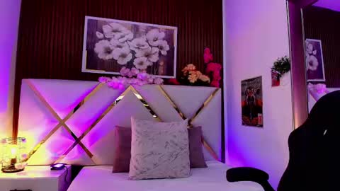 Emily  online show from August 16, 4:49 am