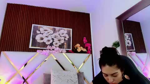 Emily  online show from August 16, 5:55 am