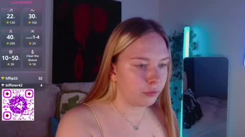 emelizz online show from August 7, 8:58 am
