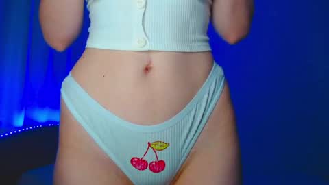 Emely online show from August 5, 4:32 am