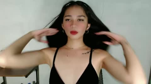 emelyn_fuckdoll online show from July 9, 3:33 am