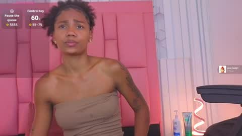 emely  online show from July 31, 6:02 pm