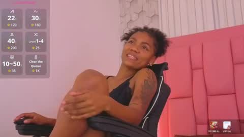 emely  online show from July 31, 7:08 pm