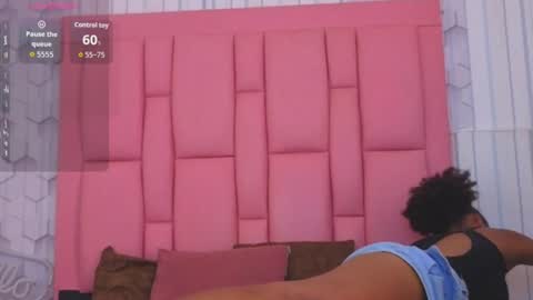 emely  online show from August 1, 7:31 pm