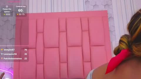 emely  online show from August 14, 1:09 am