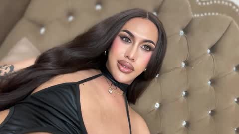 EMELY online show from March 11, 7:55 pm