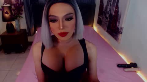 Emerald online show from March 27, 2:38 am