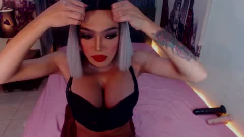 Emerald online show from April 1, 1:03 am