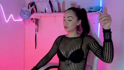 Lia coquine online show from August 4, 2:36 pm