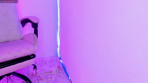 Lia coquine online show from August 8, 3:17 am