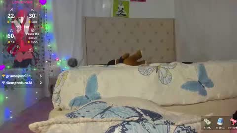 emi_henao online show from August 14, 1:48 pm