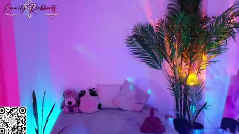 Emmily Roberts online show from August 4, 1:02 am